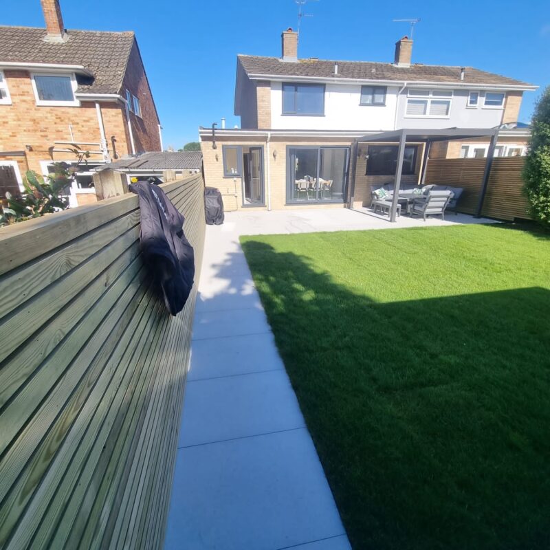 Kemps Landscaping | Patios, Fencing, Decking, Block Paved Driveways & Paths, Timber Structures & Pergolas, Garden Maintenance, Strimming & Hedge Cutting, Brickwork, Blockwork, Steps, Stonework & Rendering, Garden Design, Astroturf