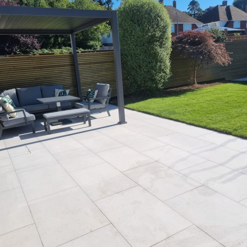 Kemps Landscaping | Patios, Fencing, Decking, Block Paved Driveways & Paths, Timber Structures & Pergolas, Garden Maintenance, Strimming & Hedge Cutting, Brickwork, Blockwork, Steps, Stonework & Rendering, Garden Design, Astroturf
